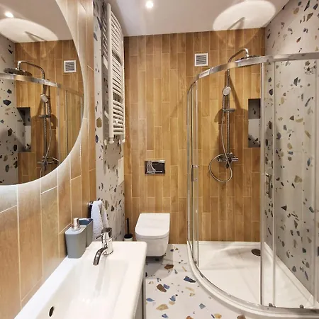 Zytnia 50 Wola Subway *