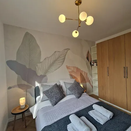 Zytnia 50 Wola Subway Apartment Warsaw