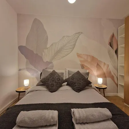 Zytnia 50 Wola Subway