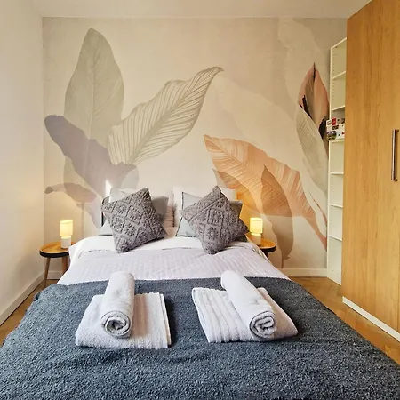 Zytnia 50 Wola Subway Warsaw