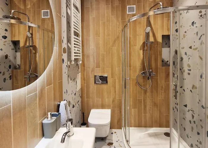 Zytnia 50 Wola Subway *